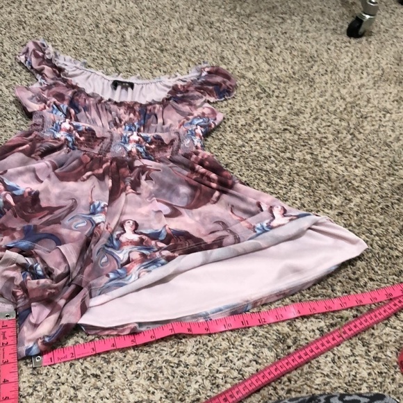 Urban Outfitters Romper Size Small Pastel Purple Renaissance Angel Print - Picture 11 of 11